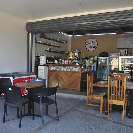 A&E Apartelle Баколод Экстерьер фото